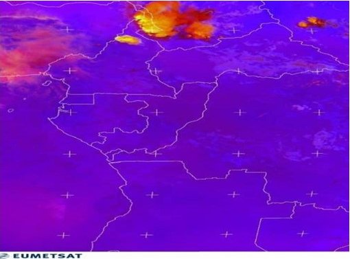 Votre ètude de cas: Des averses de puies fortes; accompagnes des orages et un leger soulevement de poussiere dans la region du Grand nord Cameroun en Afrique centrale